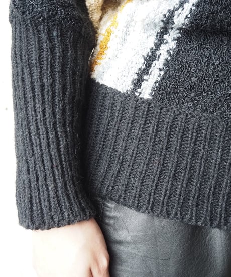 Dolman Sleeve Stripe Knit BKWHYE