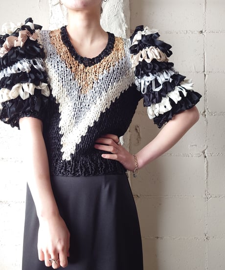 Loop Ribbon Sleeve Knit BKBE