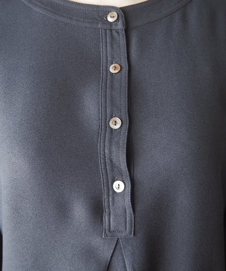 A.P.C. Crew Neck Half Button Shirt BK