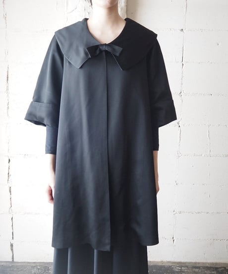 Big Flat Collar Vintage Satin Coat