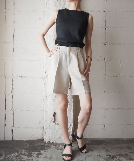 Linen Tuck Shorts BE