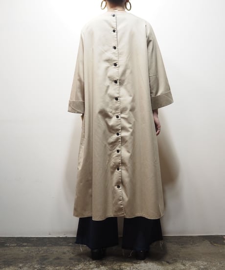 Bicolor Back Button Dress BE BK