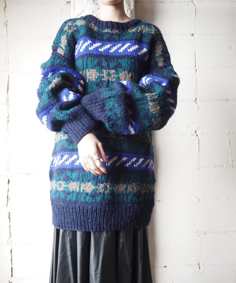 Big Sihouette Pattern Knit BLGN