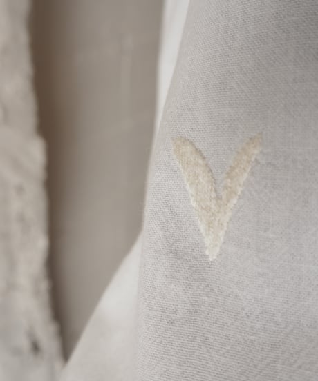 Embroidery Pullover Shirt WH