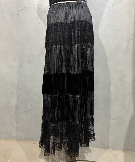 Velour × Lace Pleated Tiered Skirt BK