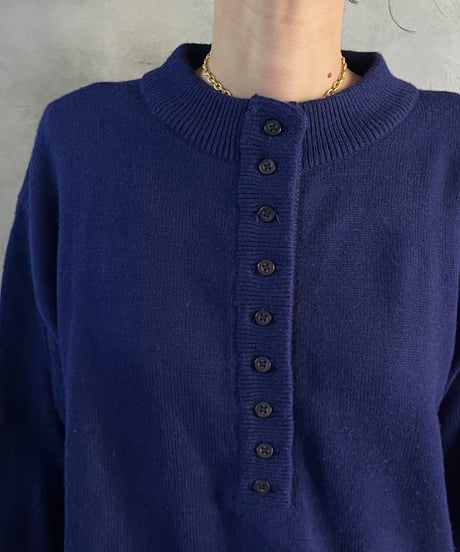 Many Button Knit BL