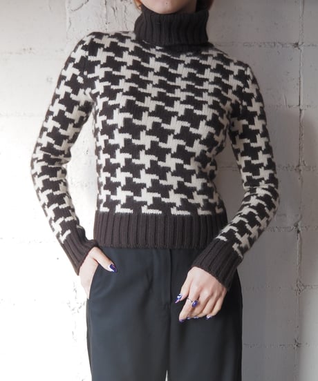 CELINE Cashmere Houndstooth Turtle Neck Knit BRWH