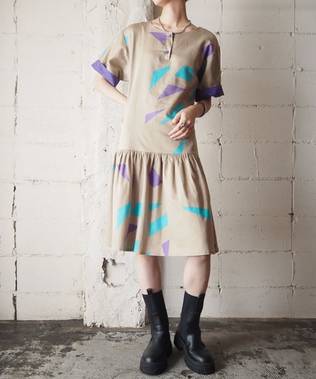 Lowrise Collarless Dress BE