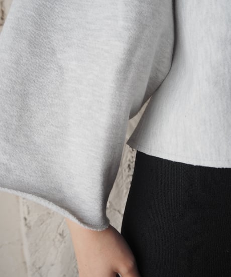 REMAKE Cutoff Sweat LGRGN