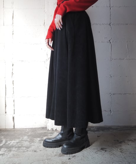 Cotton Velour Tuck Skirt BK