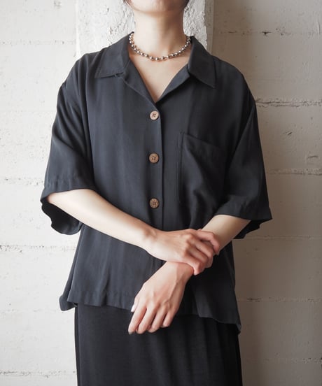 Open Collar Silk Cropped Shirt BK