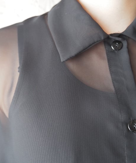 Side Slit Wide Sheer Shirt BK