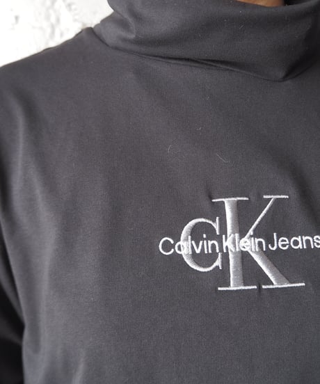 Calvin Klein Jeans Cropped Logo Cutsewn BK