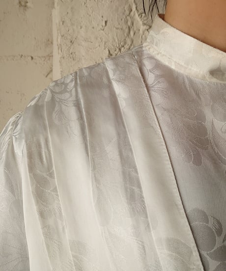 Shadow Flower Tuck Blouse WH