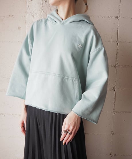Remake adidas Cropped Hoodeie MGN