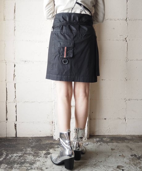 Side Pleated Design Mini Skirt BK