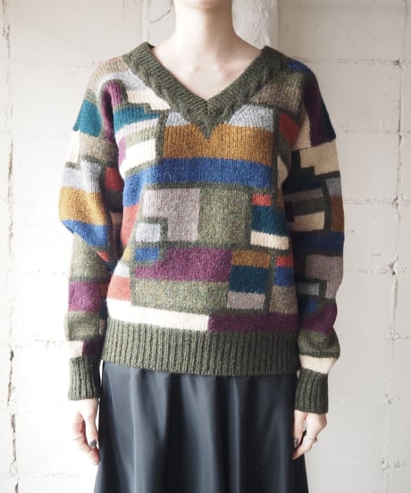 Brock Pattern Vneck Knit KAORBL