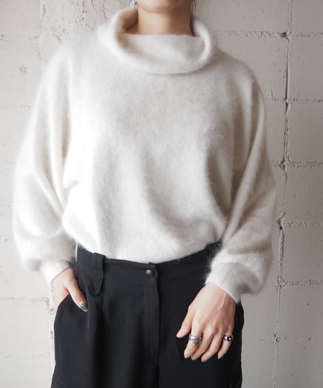 Angora Mix Off Turtle Knit WH