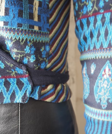 KENZO JEANS Ethnic Pattern Cache Coeur Tops BLGNYE