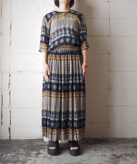Arabesque Pattern Rayon Dress BKMU