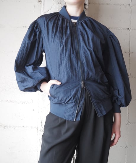 Gathered Volume Sleeve MA-1 NV