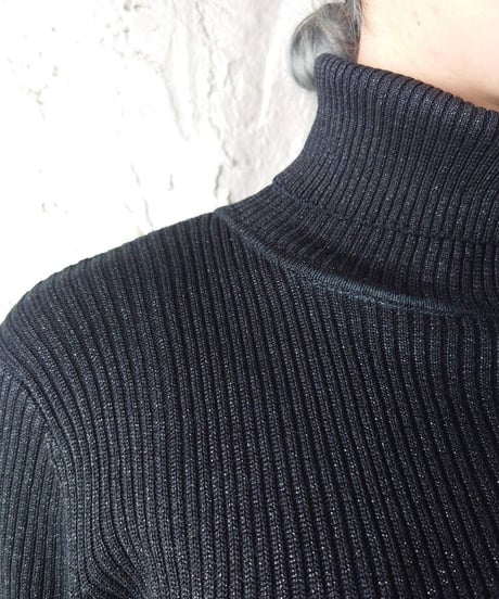 Lame Mix Rib Turtle Neck Knit BK