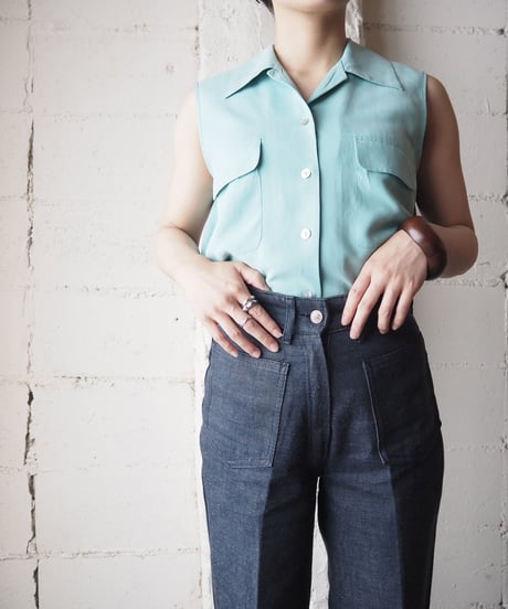 Sleeveless Silk Shirt BL