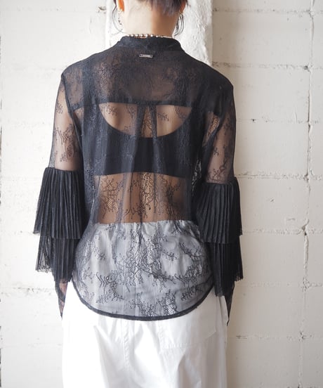 GUESS Design Sleeve Lace Blouse BK