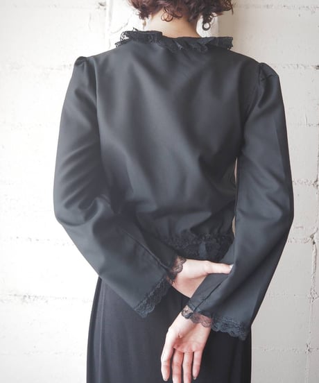 Lace Collar Line Blouse BK