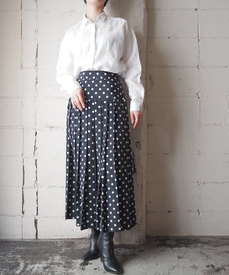 WEEKEND MaxMara Butterfly Embroidery Linen Shirt WH