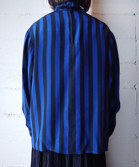 Turnover Collar Stripe Blouse BLBK