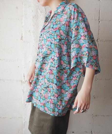 Flower Pattern Open Collar Shirt BLPI