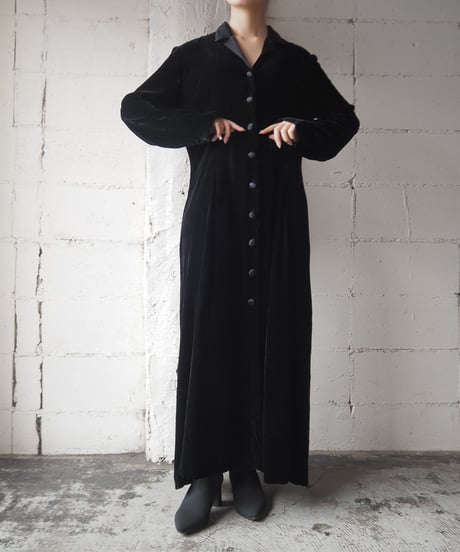 laura ashley Velvet×Satin Open Collar Dress BK