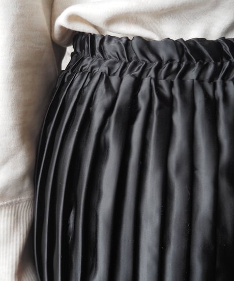 Satin Pleates Skirt BK