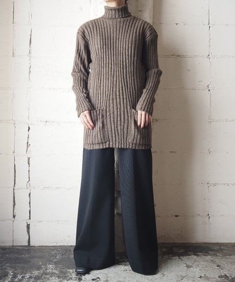 Long Turtle Neck Knit BR