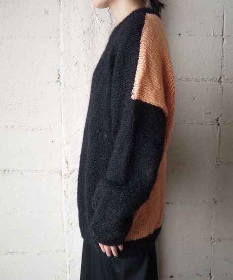 Two Tone Color Knit BKYE