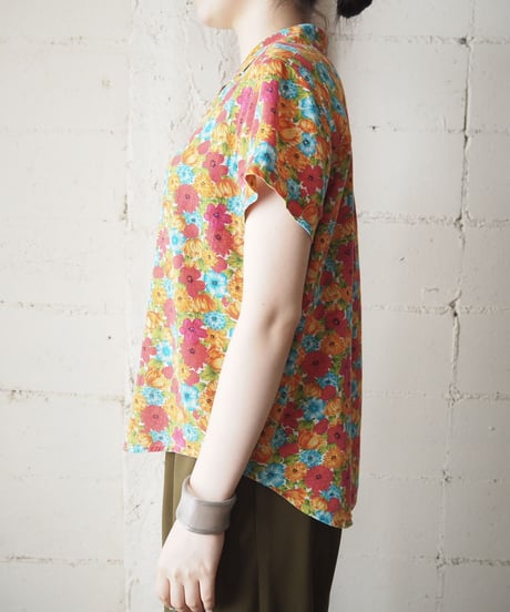 Open Collar Flower Pattern Shirt