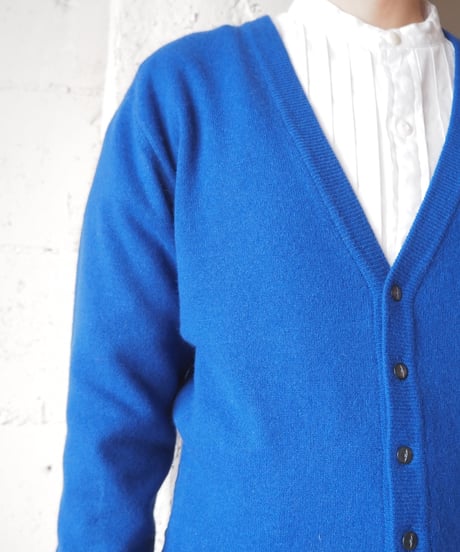 benetton Italy Vneck Knit Cardigan BL
