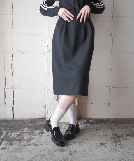 Tuck Tight Skirt BK