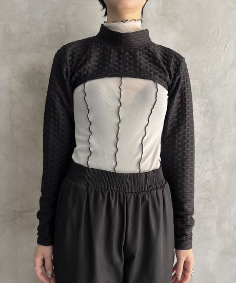Mock Neck Emboss Short Cut Sew BK