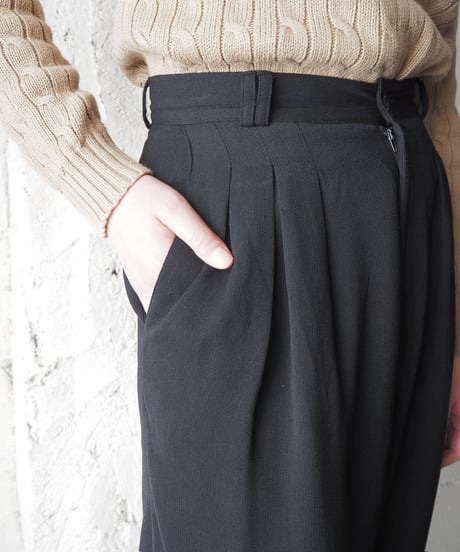 Wide Leg Three Tuck Slacks BK