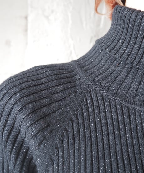 Button Cuff Lame Turtle Knit BKSL