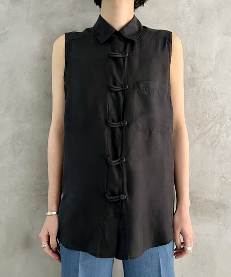 Silk No Sleeve China Button BK