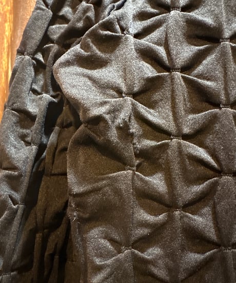 Bottle Neck Smocking Cutsewn BK