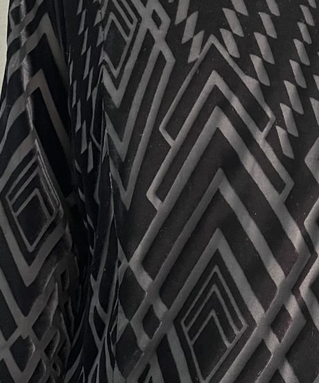 Velour Pattern Hem Fringe Tops BK