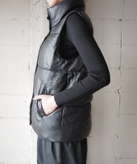 Stand Collar Down Vest BK