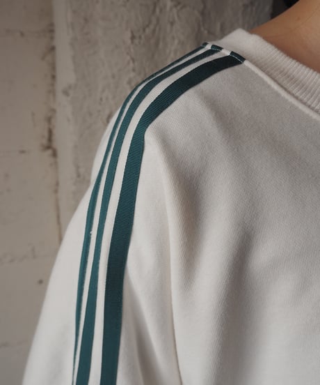 adidas Side Button Cropped Sweat WHGN