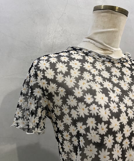 S/S Flower Pattern Sheer Tops BK WH