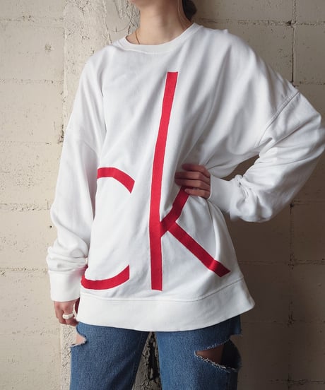 cK Calvin Klein Logo Embroidery Sweat WHRE