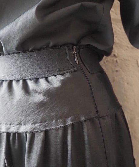 Tiered Pleated Long Skirt BK